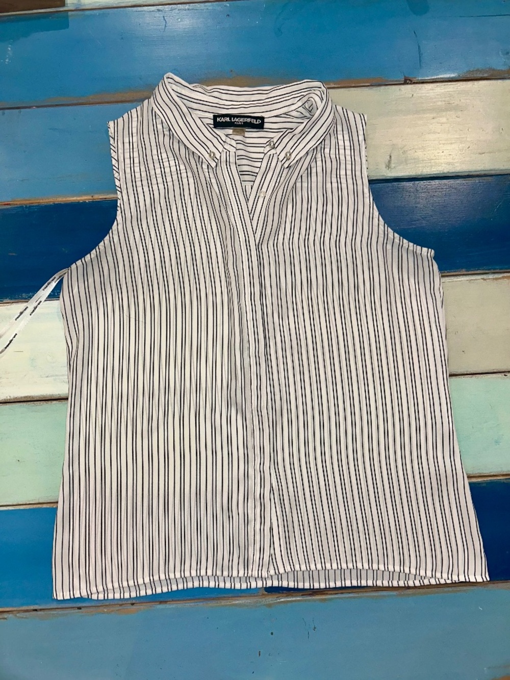 Karl Lagerfeld Paris Striped Sleeveless Blouse Pearl Button Women’s Large